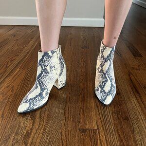 Steve Madden Jillian Snake Print Ankle Block Heel Boots Zip Safari Chic 9.5